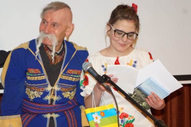 Дівчина з Горохівщини стала лауреатом літературного конкурсу