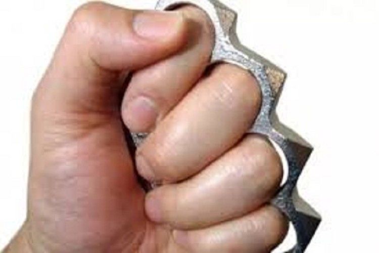 Хлопчика побили до напівсліпоти, бо він безплатно харчувався в школі, як син учасника АТО  