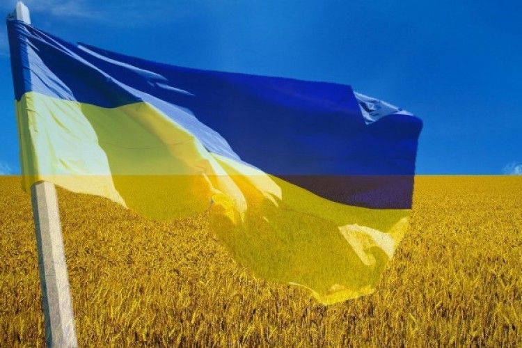 Сьогодні у Луцьку урочисто піднімуть державний прапор України