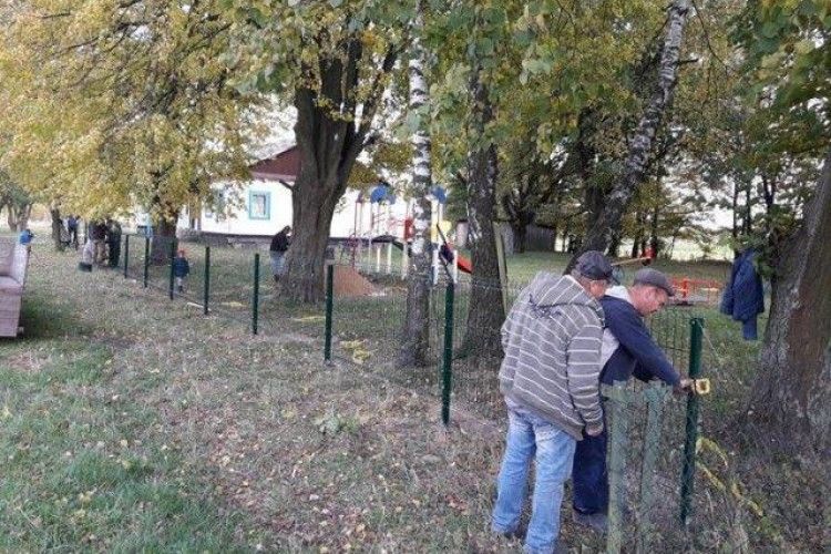 Волинське село отримало кошти від Британської ради в Україні на впорядкування території