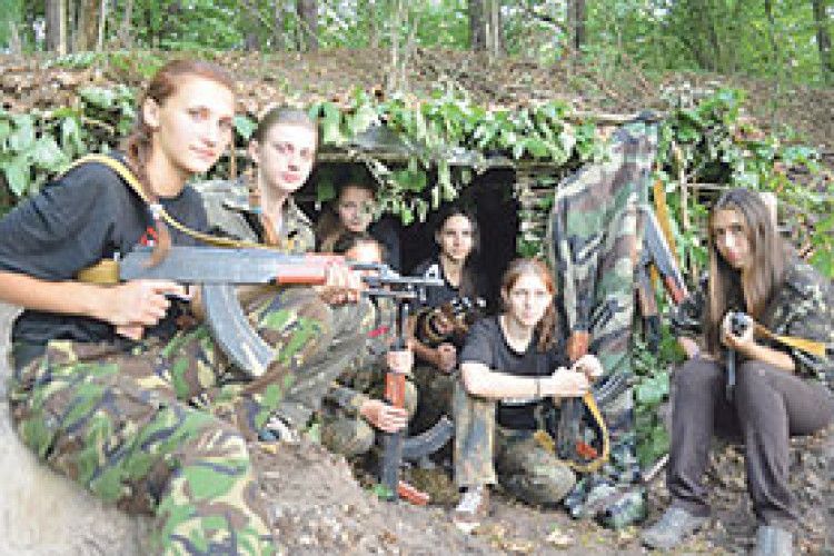 ТАКІ І КОНЯ НА СКАКУ ЗУПИНЯТЬ, І В ПАЛАЮЧИЙ ДІМ УВІЙДУТЬ…