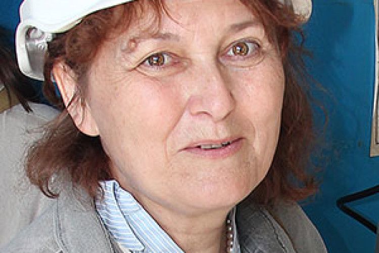 ВІКНО РУБРИКИ: ювілей в яблуневому цвіті
