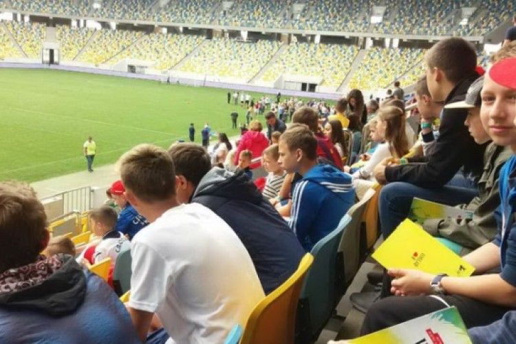 Маленькі лучани відвідали день футболу у Львові