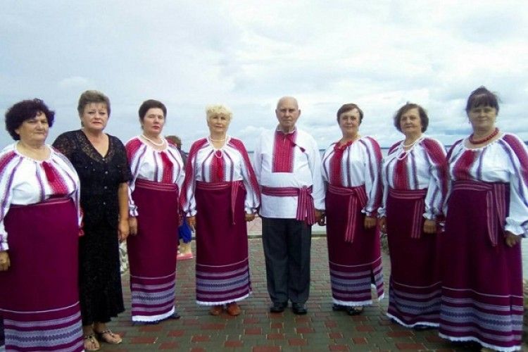 Рожищенські співаки розважали відпочивальників на Світязі 