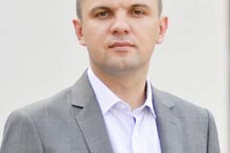 КОАЛІЦІЮ У ВЕРХОВНІЙ РАДІ УТВОРЯТЬ «НАРОДНИЙ ФРОНТ» І «БЛОК ПЕТРА ПОРОШЕНКА»*
