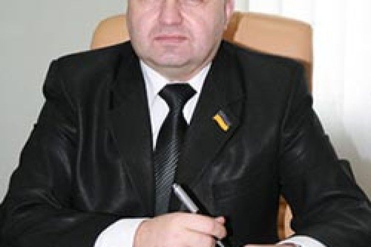 ВЛАДА РОЗПРАВЛЯЄТЬСЯ З ГРОМАДСЬКИМИ АКТИВІСТАМИ*