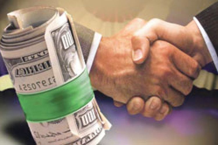 КОВЕЛЬСЬКІ ПОДАТКІВЦІ «ПОГОРІЛИ» ЗА 15 000 ДОЛАРІВ