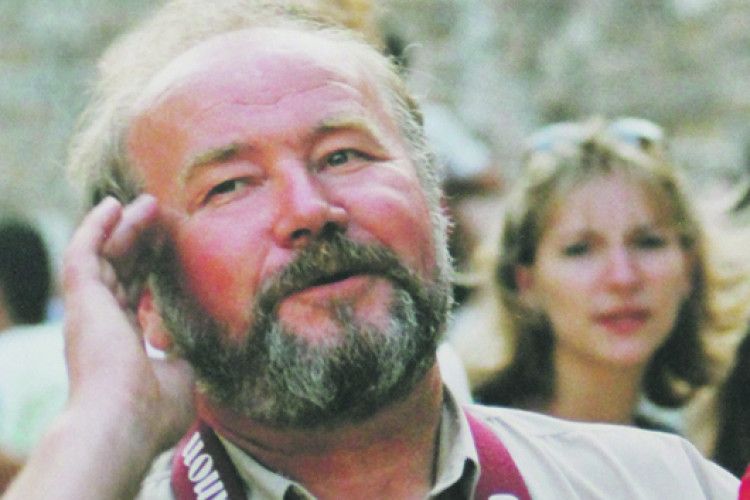 «На старих фотографіях всі молоді...»