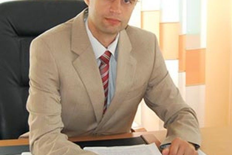 «ЗААРЕШТОВУВАТИ ТРЕБА  НЕ ПОЛІТИЧНИХ ОПОНЕНТІВ,  А ТИХ, ХТО РОЗСТРІЛЮВАВ МАЙДАН»*