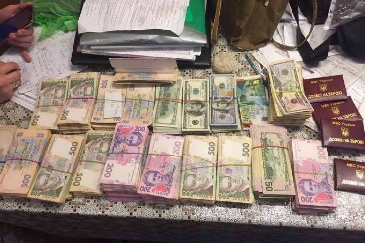 Викрито банду патологоанатомів, яка «обдирала» родичів померлих (фото)