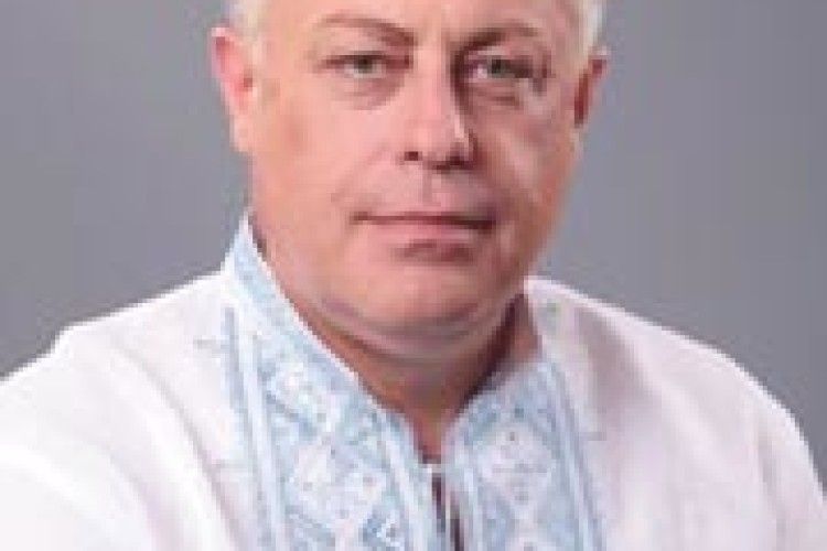 ДОЛЯ УКРАЇНИ — У ВАШИХ РУКАХ*