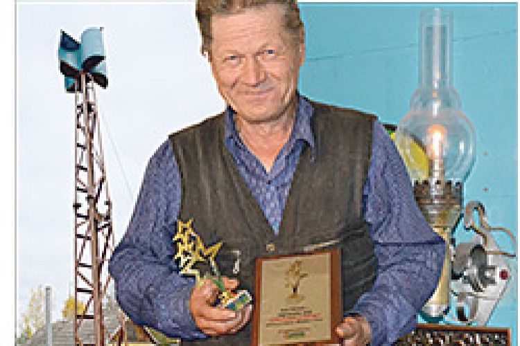 ПОЛІСЬКИЙ МАЙСТЕР ЛОВИТЬ ВІТЕР І ВИВЧАЄ СИЛУ ТРАВ