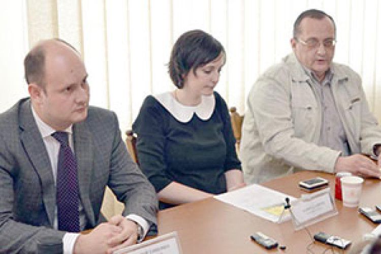 ДО ЛЮДЕЙ ― З ХЛІБОМ І ДОБРОМ