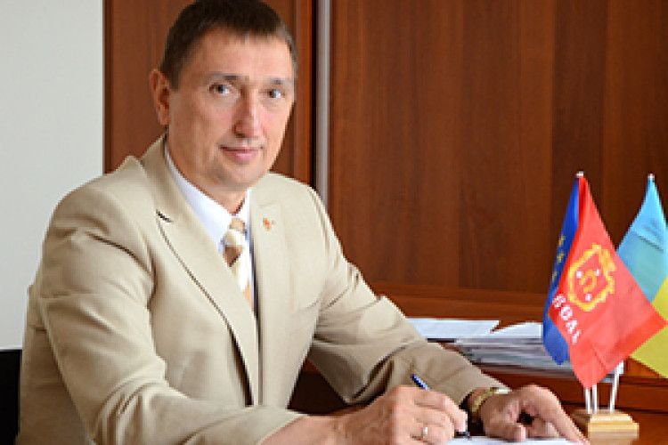 МІСЬКИЙ ГОЛОВА КОВЕЛЯ ОЛЕГ КІНДЕР УВІЙШОВ ДО КЛУБУ МЕРІВ «БАТЬКІВЩИНИ»*