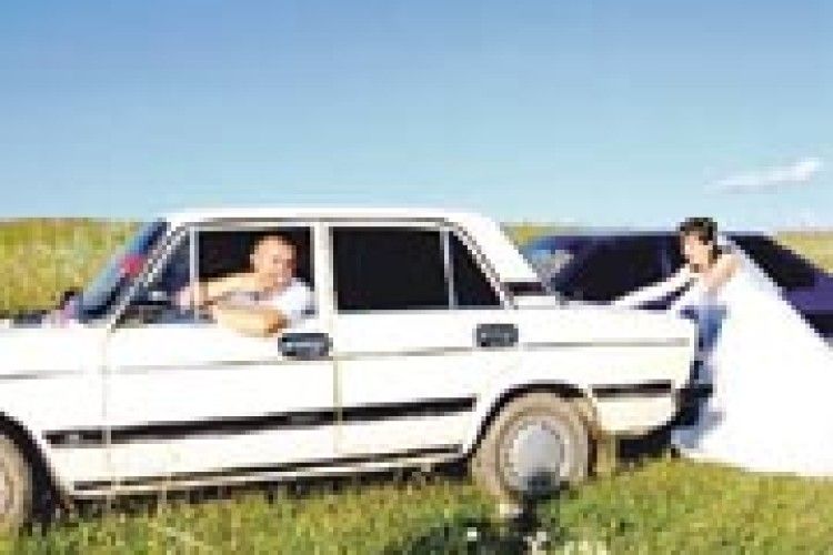 ФОТОЖАРТ: це випробування лише «квіточки», дорогесенька, якщо виходиш заміж за «крутого пацана»