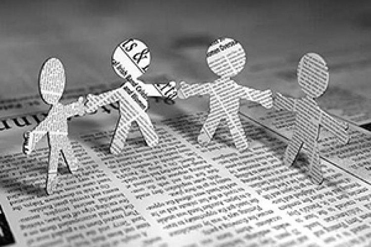 НЕУГОДНІ І ВЛАДІ, Й ОПОЗИЦІЇ