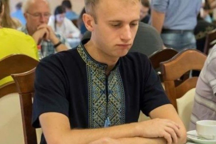 Дискваліфікація за вишиванку: український шашкіст виграв суд у проросійської федерації