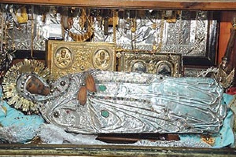 У ЛУЦЬКУ – ЧУДОТВОРНА  ПЛАЩАНИЦЯ БОЖОЇ МАТЕРІ