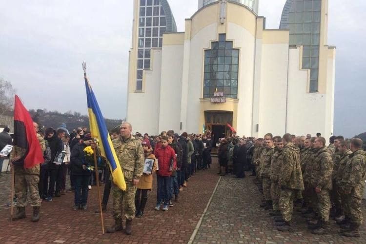 На Тернопільщині перепоховали понад 50 українців, розстріляних фашистами