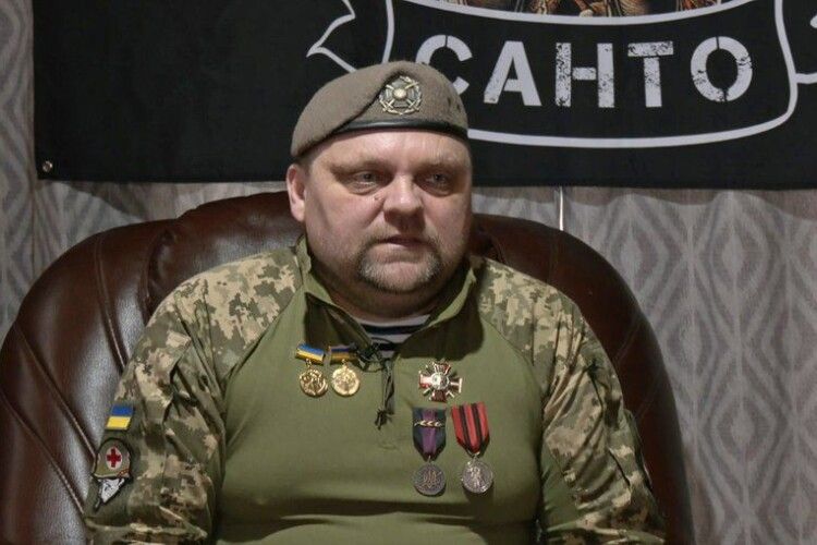 Будівельник з Волині став ангелом-охоронцем для поранених побратимів (Відео)