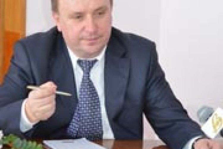 УКРАЇНЦІ МАЮТЬ ПРАЦЮВАТИ, ЯК КИТАЙЦІ