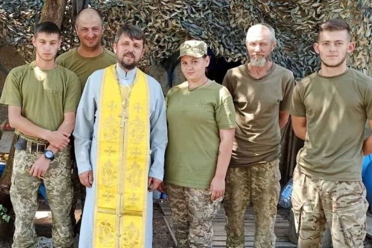 «Душили, сказали, що застрелять»: священник ПЦУ з Херсона розповів, як його жорстоко катували