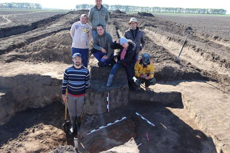 І після «чорних археологів» місця середньовічних поховань цікаві для археологів