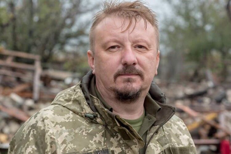 Воїни перестають бути атеїстами: яку таємну зброю носить із собою капелан із Волині