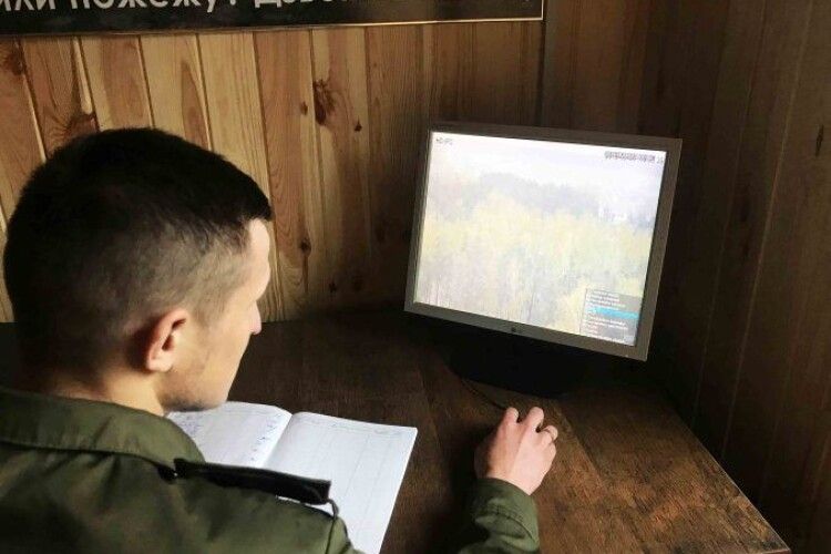 У лісах Любомльщини поставили відеокамери