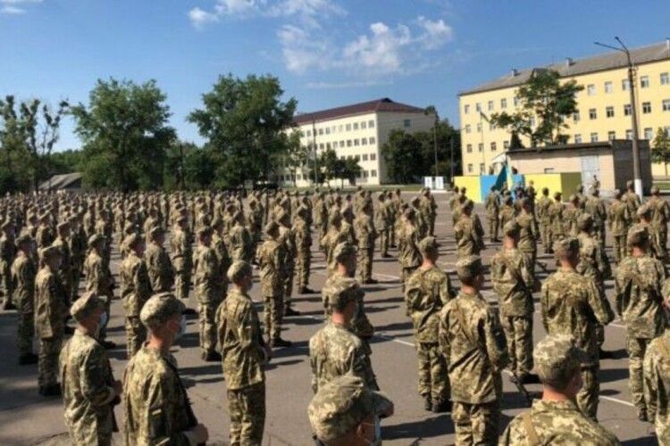 У ДБР розповіли обставини загибелі 4 військових у навчальному центрі