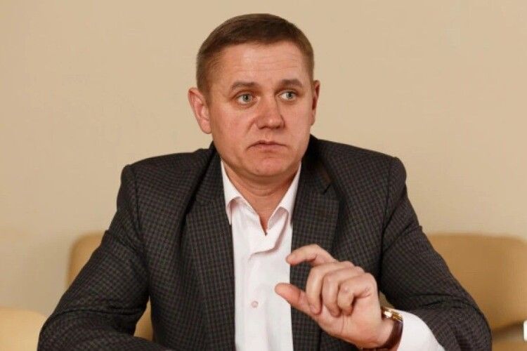 Запахло смаленим – і підозрюваний у корупції перший заступник голови Волиньради мобілізувався до ЗСУ