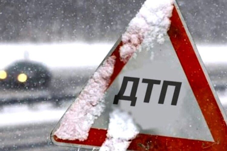 На Волині водій з ознаками алкогольного сп’яніння вчинив ДТП та залишив місце події