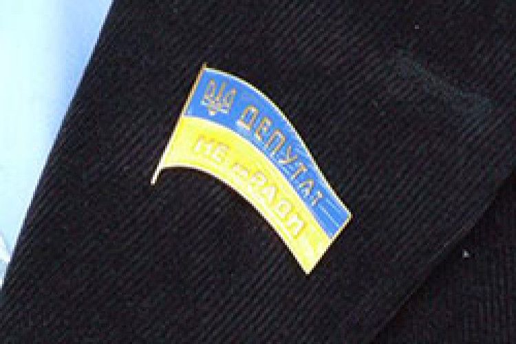 НЕЗРУЧНІ ЗАПИТАННЯ ДЛЯ ГОЛОВНОГО МІЛІЦІОНЕРА