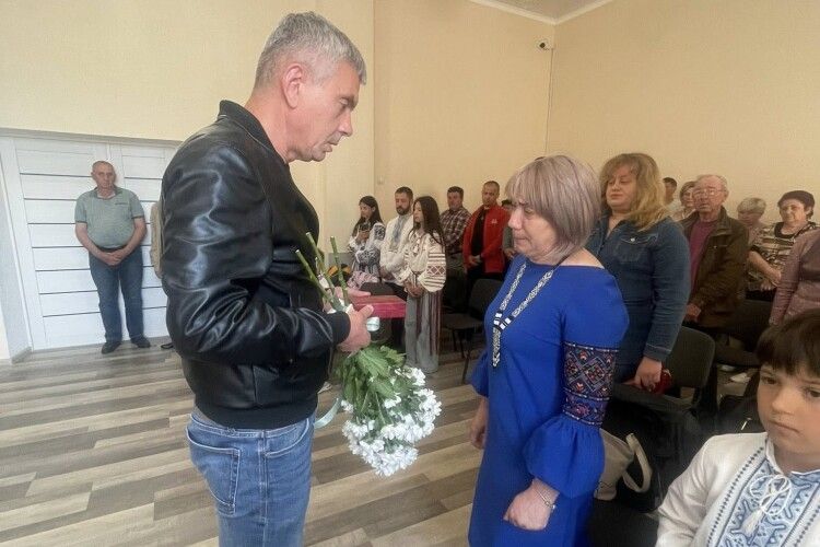 Мамі загиблого Захисника з Волині вручили посмертну нагороду «За мужність»