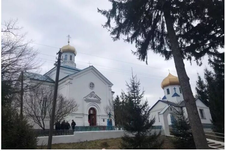 Як можна у час жорстокої війни  з московитами дозволити будівництво московської церкви?