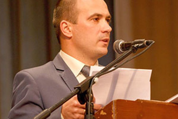 Роман РОМАНЮК: «ДО ВЛАДИ НА МІСЦЯХ ПОВИННІ ПРИЙТИ ЗНАВЦІ СВОЄЇ СПРАВИ»*