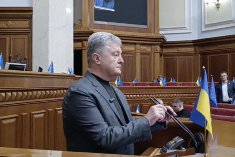 Порошенко: вилучення ПДФО з місцевих бюджетів буде подвійним ударом по децентралізації і обороноздатності країни