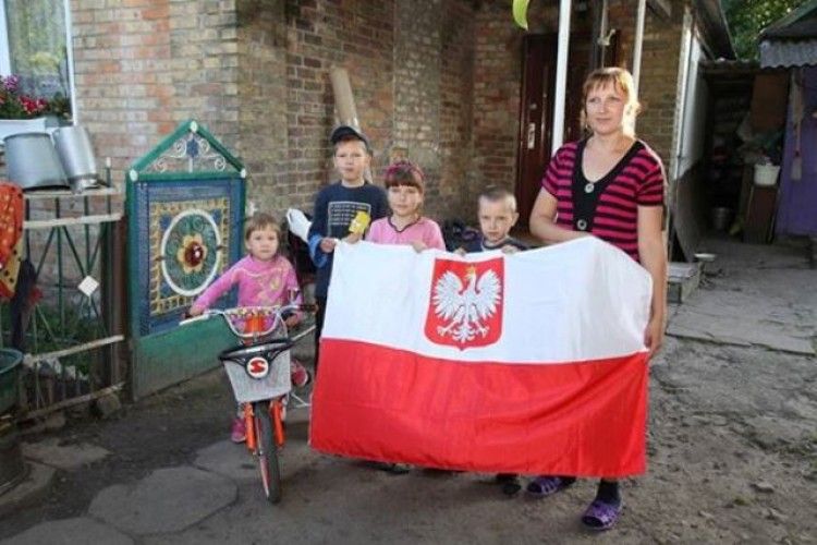 Четверо діток волинського героя відпочили у польській родині (Фото)