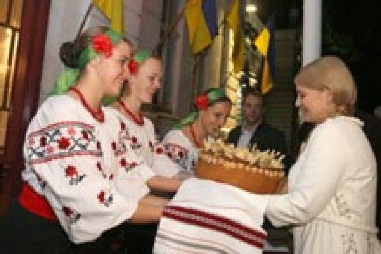 «ЧИЄ ЦЕ ПІРОЖИНЕ? ЮЛІНЕ, А НЕ СІРОЖИНЕ!»