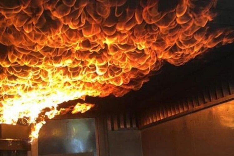 У пожежі на Іваничівщині обгорів молодий чоловік