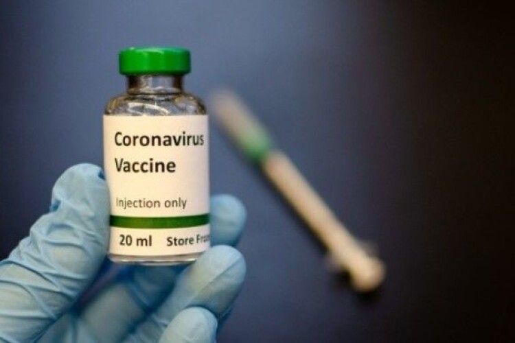 Доставка індійської вакцини затримується у кількох країнах світу через сплеск коронавірусу  – Голос Америки