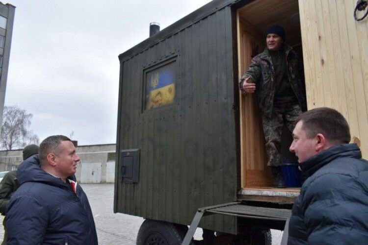 Баня на колесах від Ківерцівської громади для волинських військових на сході