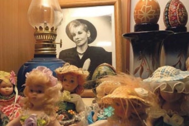 ОЛЬГА ЧОРНА ВМІЄ РОЗЧУЛИТИ ДО СЛІЗ І ЧОЛОВІКІВ