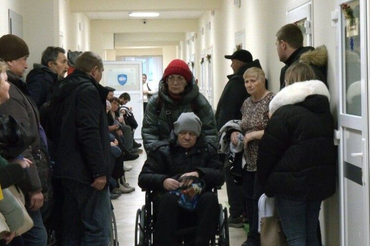 У Луцьку через ожеледицю травмувалися понад 30 людей