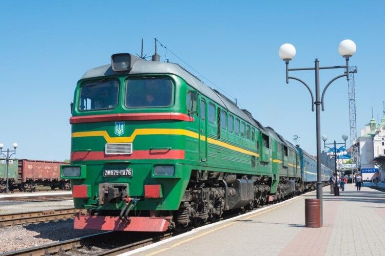 Укрзалізниця повідомила коли відновлять рух поїздів (Оновлено)