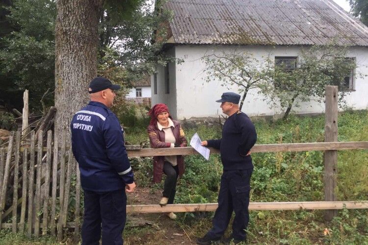 Степанські рятувальники у вихідні навчали громадян правилам пожежної безпеки