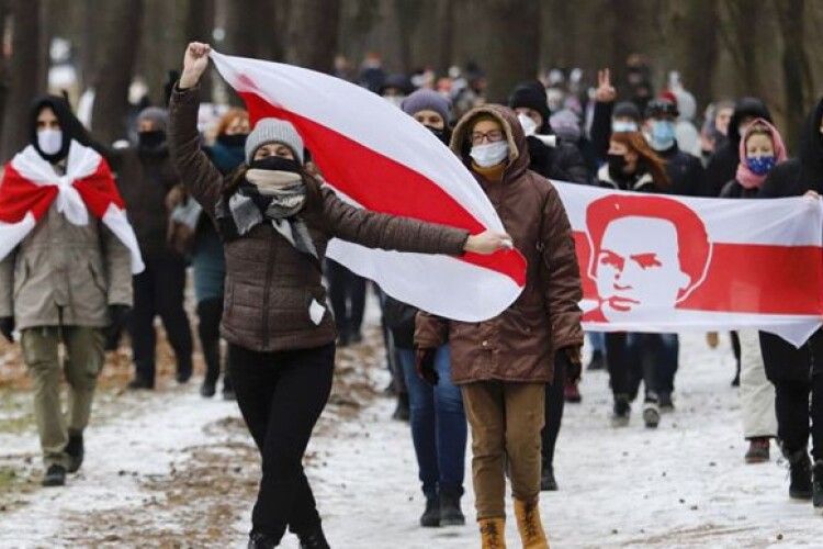 У Білорусі на протестувальників накладатимуть штрафи до 900 євро і більше