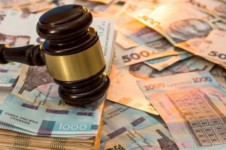 На Волині три працівниці бухгалтерії привласнили 900 тисяч гривень