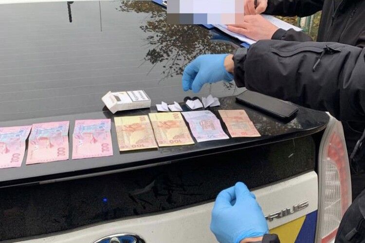 Збували «з рук в руки»: викрили чотирьох волинян, які продавали наркотики (Фото) 