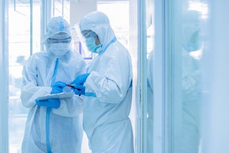 У реанімації – сотня волинян з коронавірусом
